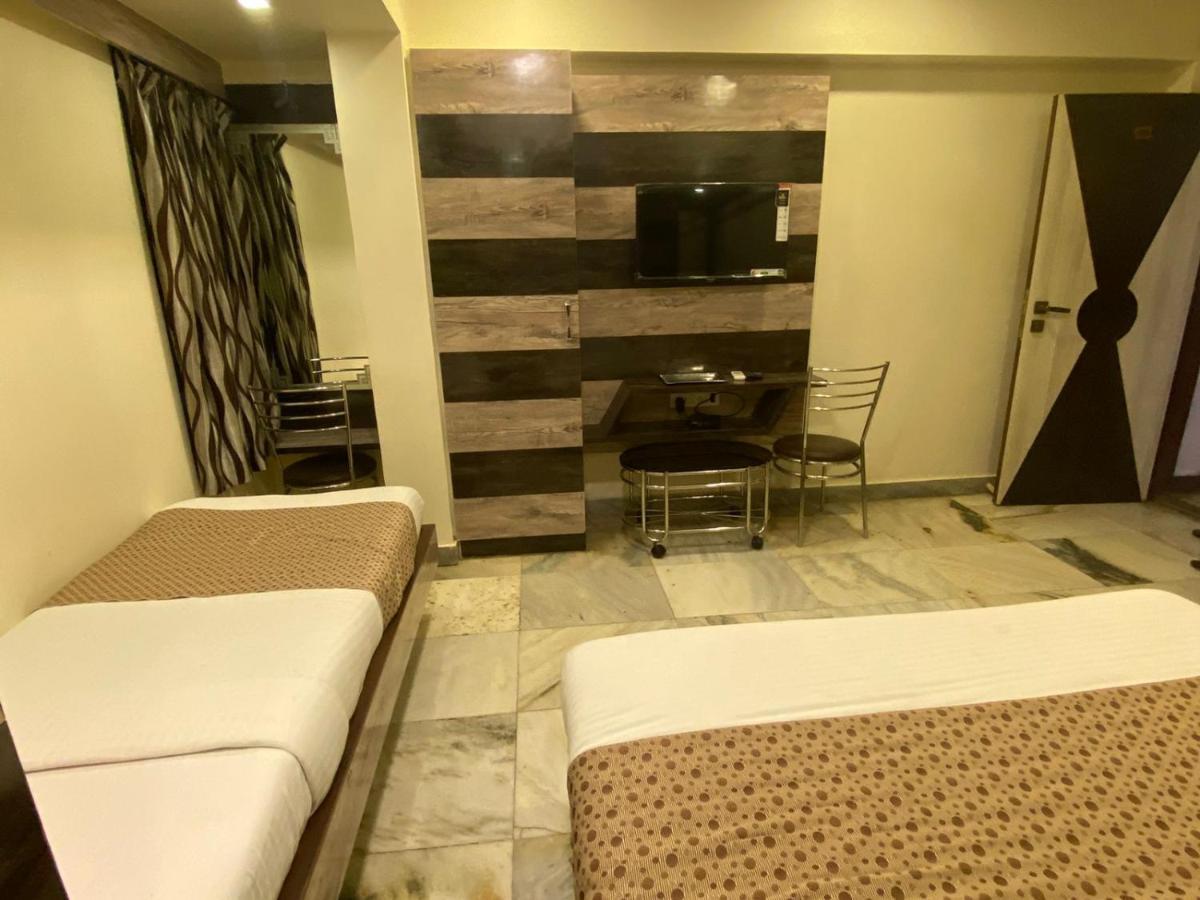 Hotel Oc Residency Bombaj Zewnętrze zdjęcie