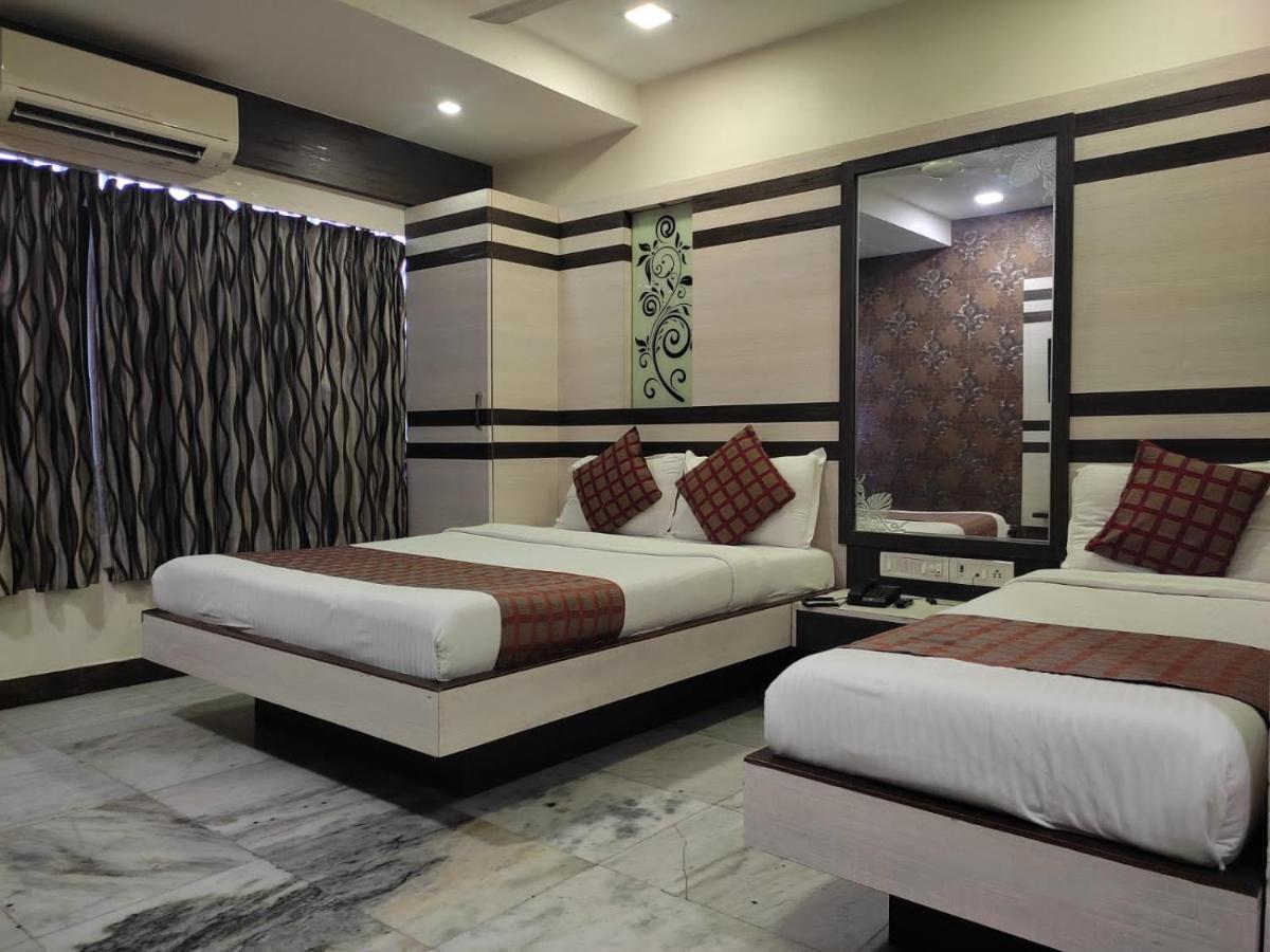 Hotel Oc Residency Bombaj Zewnętrze zdjęcie