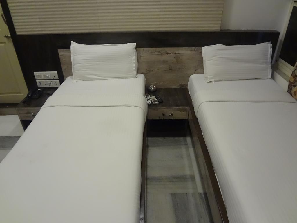 Hotel Oc Residency Bombaj Zewnętrze zdjęcie