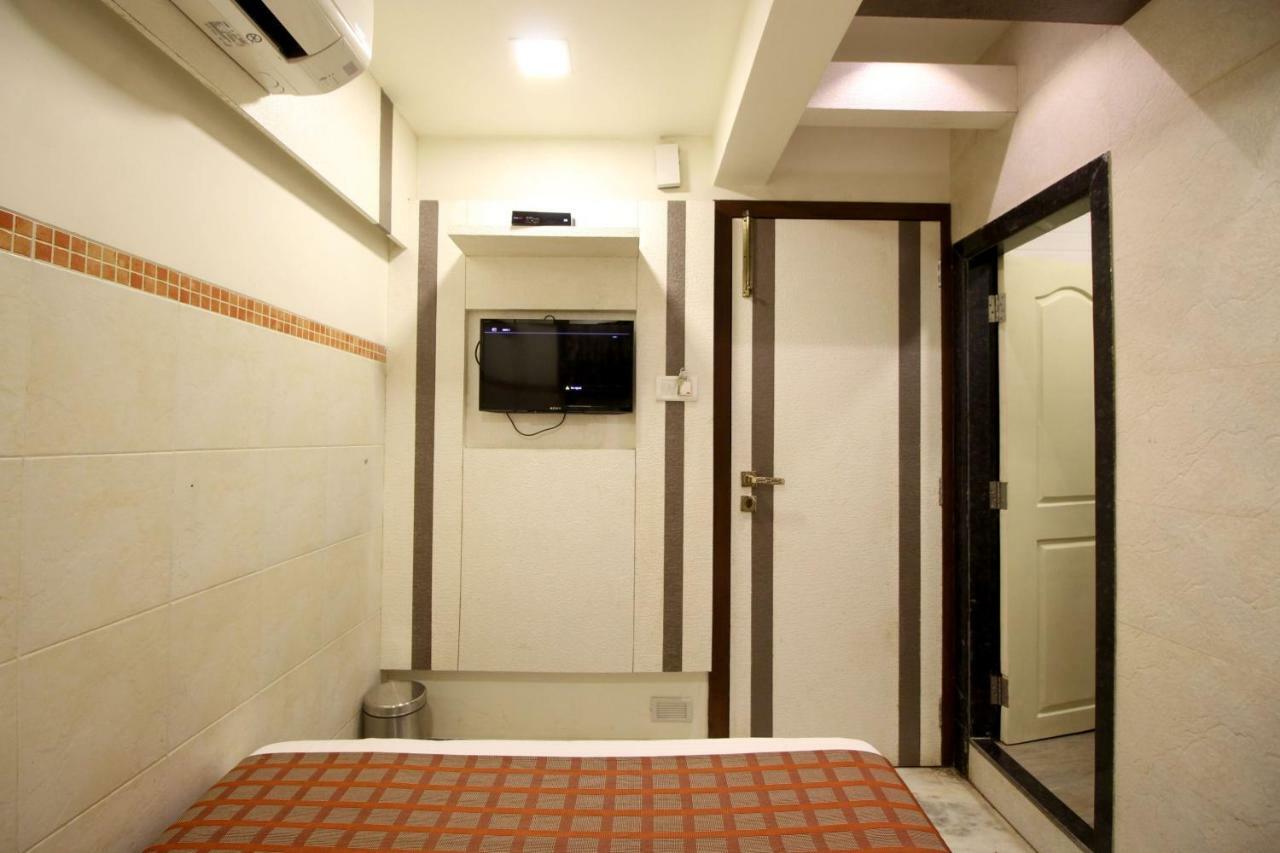 Hotel Oc Residency Bombaj Zewnętrze zdjęcie